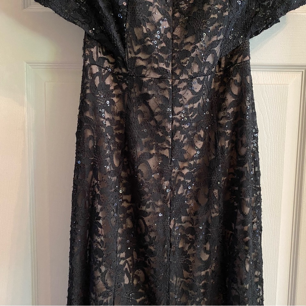 Chic Black Lace Maxi Dress - Picture 5 of 16